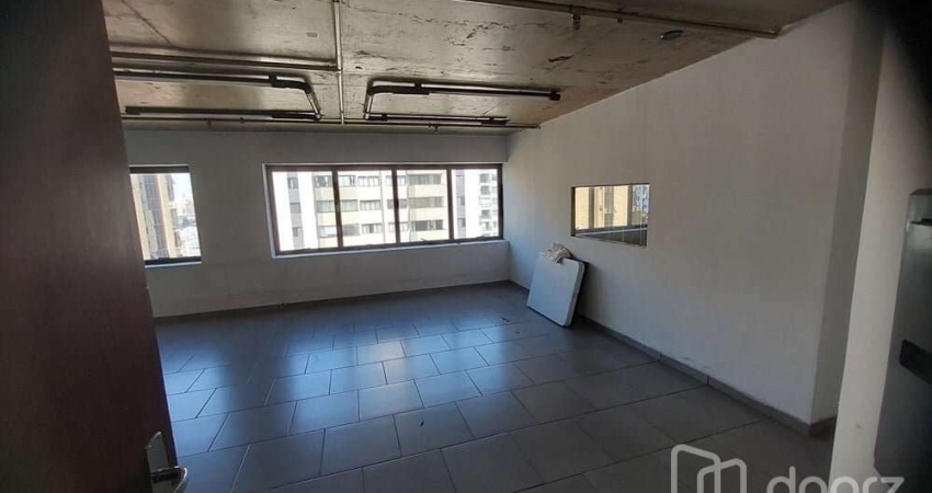 Sala comercial à venda na Avenida Ibijaú, 331, Indianópolis, São Paulo