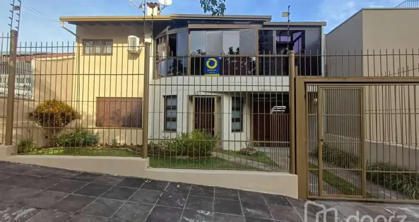 Casa com 3 quartos à venda na Rua Professor Abílio Azambuja, 43, Jardim do Salso, Porto Alegre