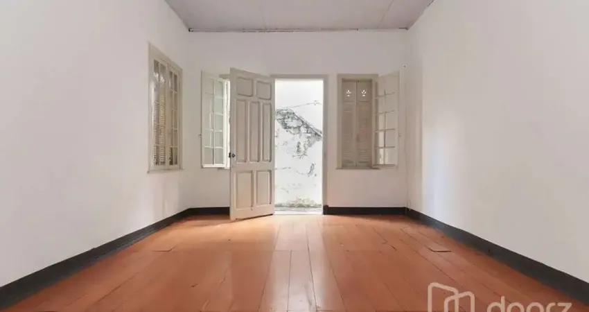 Casa com 5 quartos à venda na Rua Backer, 236, Cambuci, São Paulo
