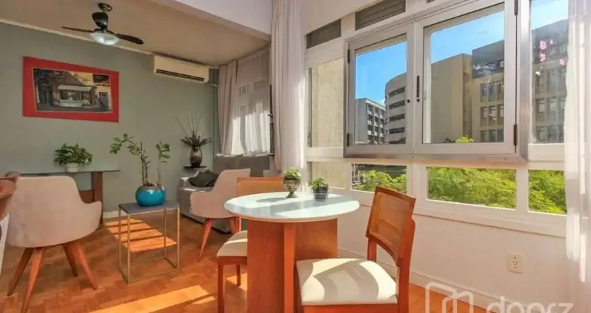Apartamento com 2 quartos à venda na Rua Sarmento Leite, 262, Centro Histórico, Porto Alegre