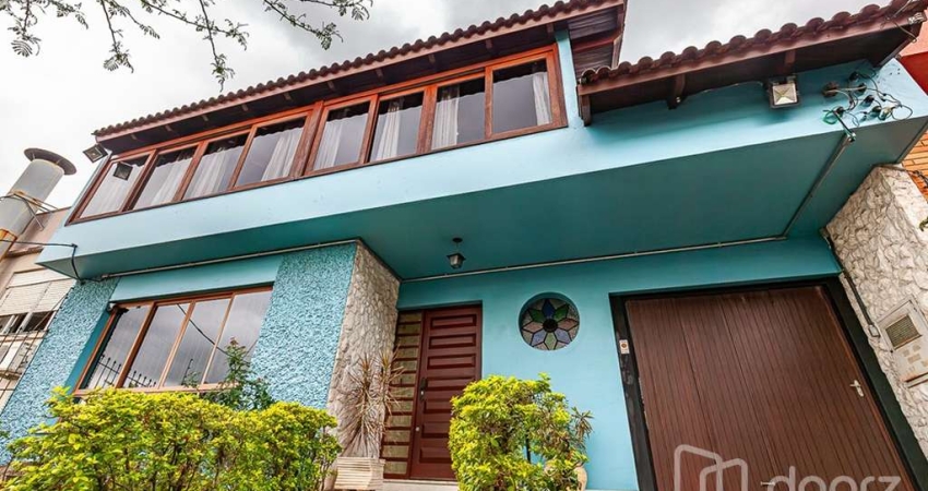 Casa com 5 quartos à venda na Avenida Engenheiro José Maria de Carvalho, 94, Vila Ipiranga, Porto Alegre