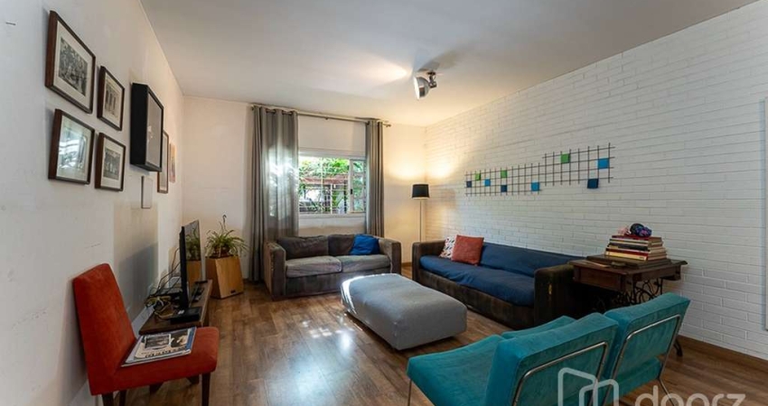 Casa com 3 quartos à venda na Bernarda Luiz, 550, Vila Madalena, São Paulo