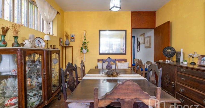 Casa com 3 quartos à venda na Rua Barão de Suruí, 134, Vila Congonhas, São Paulo