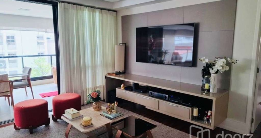 Apartamento com 4 quartos à venda na Rua Araguari, 561, Moema, São Paulo
