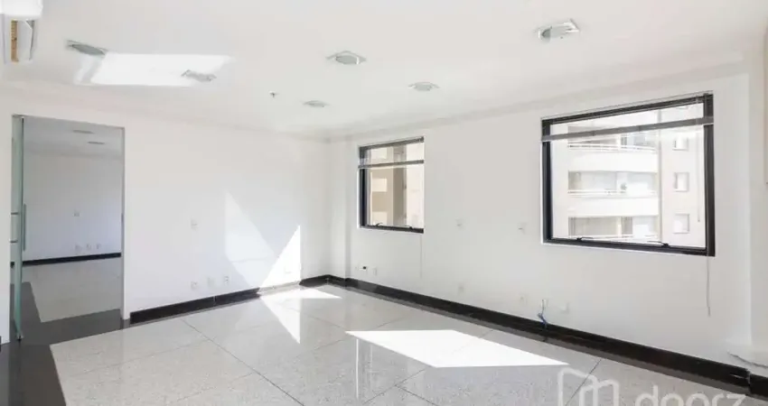 Sala comercial à venda na Avenida Jandira, 100, Moema, São Paulo