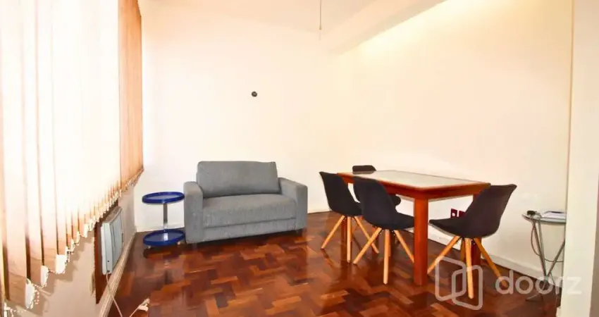 Apartamento com 2 quartos à venda na Avenida Cristóvão Colombo, 508, Floresta, Porto Alegre
