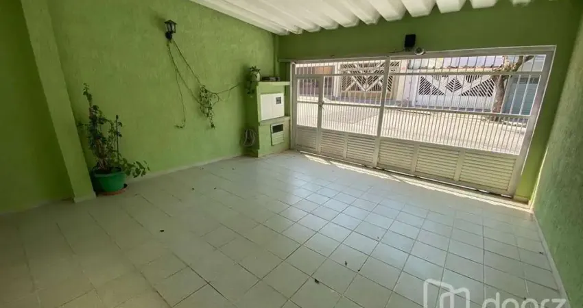 Casa com 3 quartos à venda na Joaquim Fernando Paes de Barros Neto, 48, Jardim Oriental, São Paulo