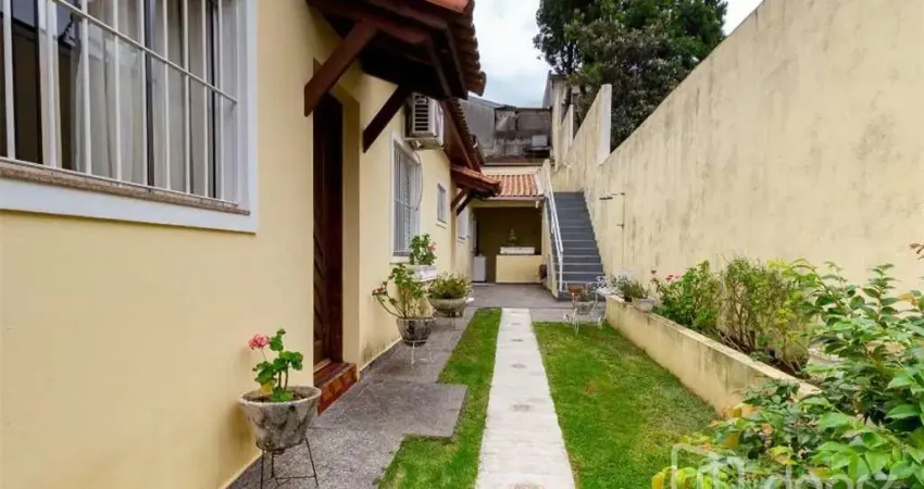 Casa com 3 quartos à venda na Rua Camburiú, 230, Alto da Lapa, São Paulo