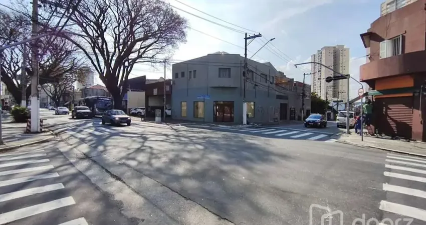 Prédio à venda na Rua Clélia, 306, Vila Romana, São Paulo