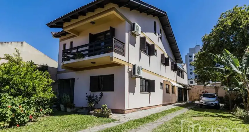 Casa com 3 quartos à venda na Rua Álvaro Guterres, 5, Tristeza, Porto Alegre