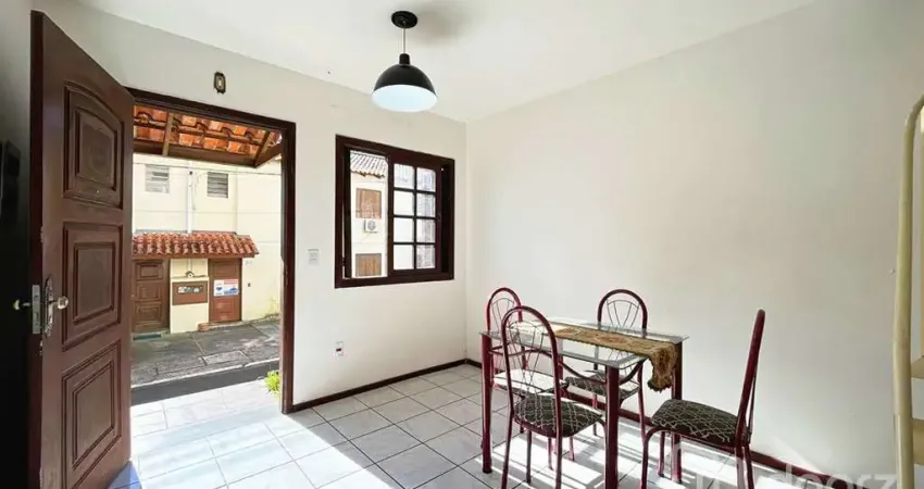 Casa em condomínio fechado com 2 quartos à venda na Avenida Monte Cristo, 100, Vila Nova, Porto Alegre