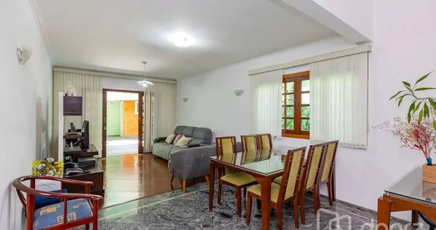 Casa com 3 quartos à venda na Rua Monlevade, 152, Vila Romano, São Paulo