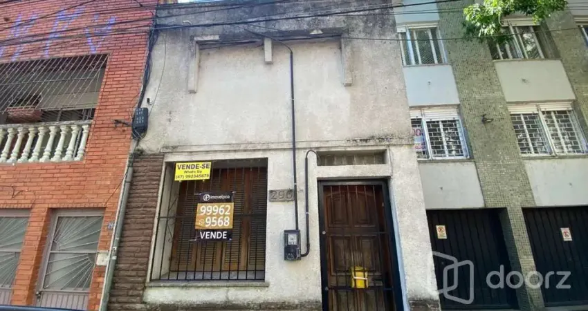 Casa com 4 quartos à venda na Rua Duque de Caxias, 296, Centro Histórico, Porto Alegre