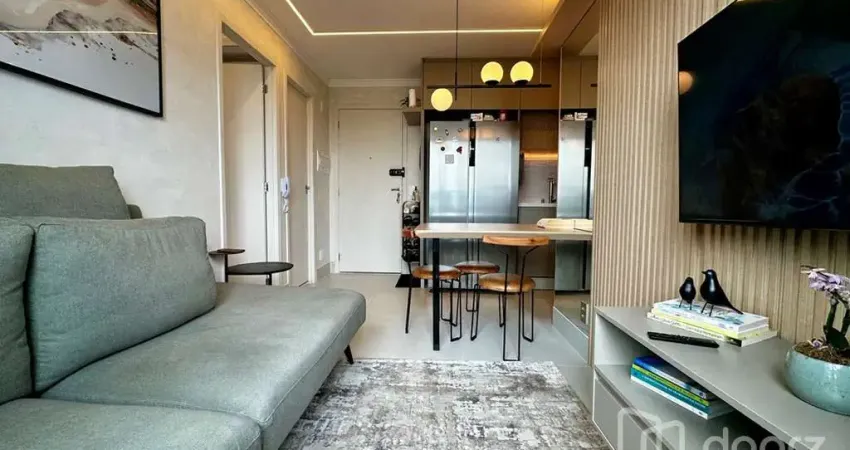 Apartamento com 2 quartos à venda na Avenida dos Carinás, 64, Moema, São Paulo