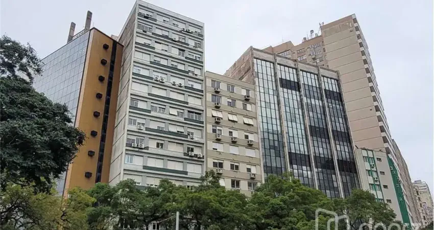 Apartamento com 2 quartos à venda na Rua Coronel Genuino, 449, Centro Histórico, Porto Alegre
