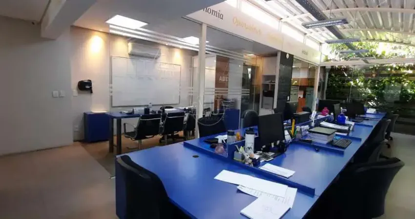 Excelente conjunto comercial 'totalmente mobiliado' pronta para iniciar o seu negócio!!!