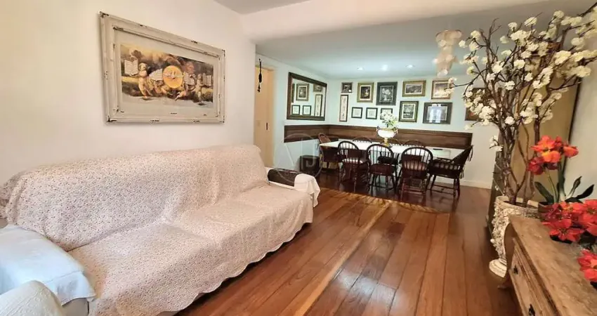 Amplo apartamento com 3 dormitórios, suíte, sacada, amplo living, dependência e vaga de garagem. condomínio tradicional no bairro com mata nativa preservada junto ao salão de festas!!!