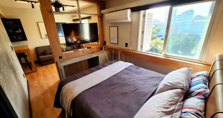 Ótimo apartamento mobiliado à venda no centro histórico de porto alegre com garagem junto à ufrgs