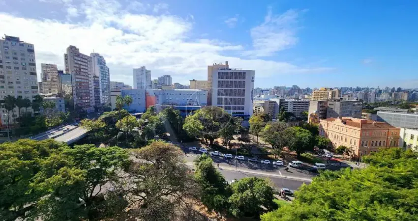 Ótimo apartamento mobiliado à venda no centro histórico de porto alegre com garagem junto à ufrgs