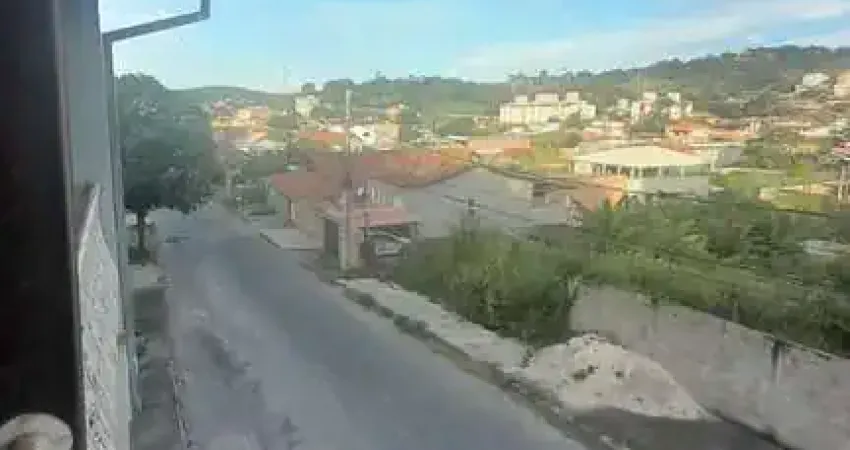 Casa em Adeodato  -  Santa Luzia