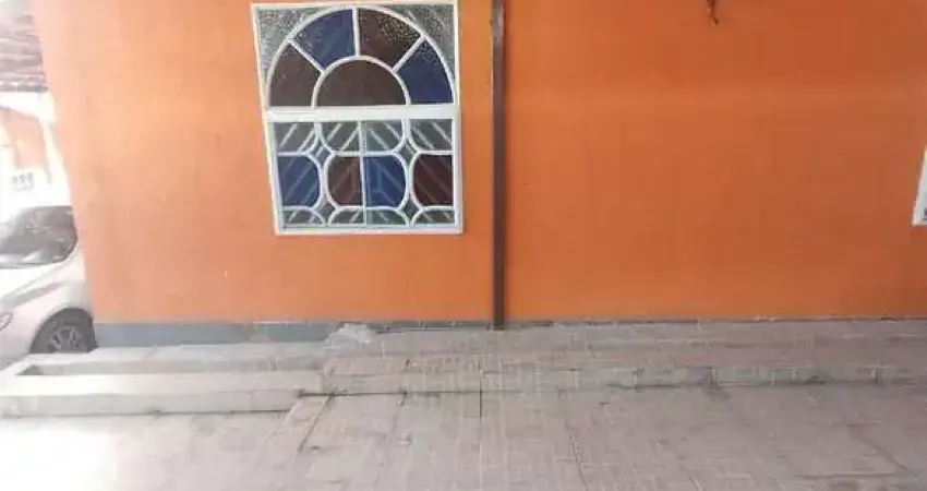 Casa à Venda em Santa Mônica BH, 2 Quartos, 70m² por R$320mil