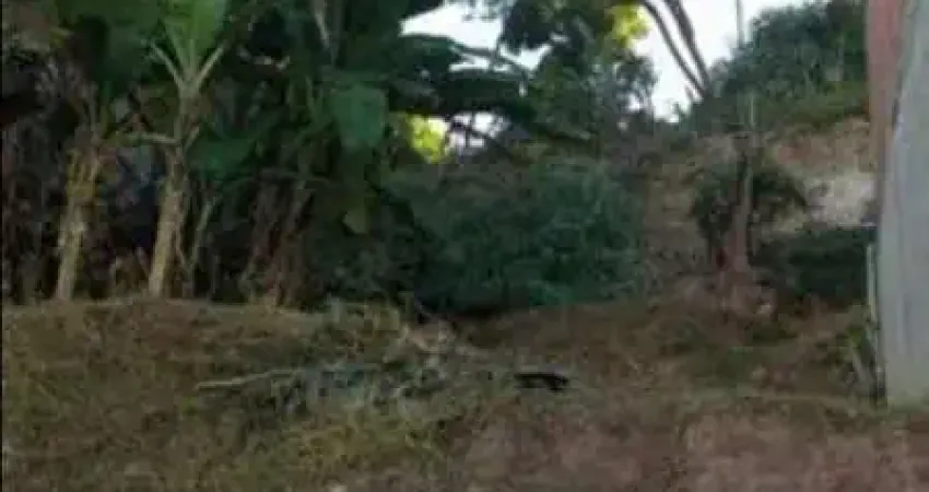 Casa comercial à venda na Rua Canadá, Industrial Americano, Santa Luzia