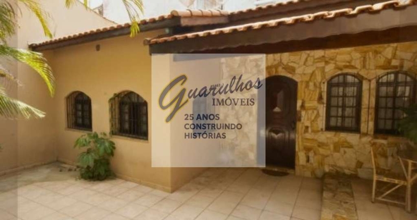 Linda casa térrea na Vila Galvão