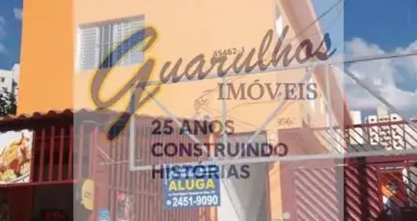 Casa assobrada com 3 quartos, 1 suíte, 2 vagas pot R$2.350