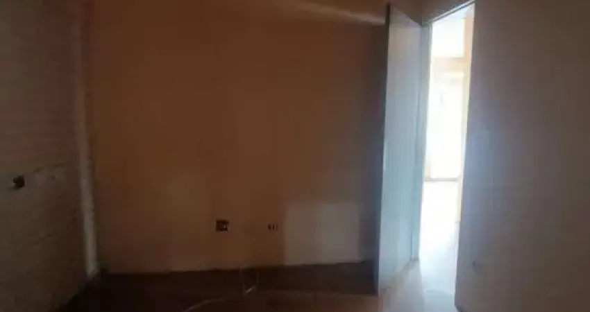 Casa com 3 quartos para alugar na Vila Galvão, Guarulhos