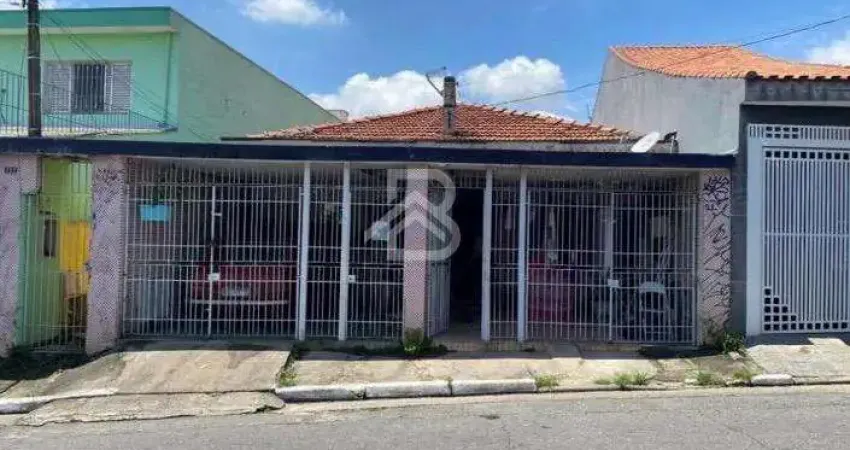 Casa para Venda em São Paulo, Cidade São Mateus, 6 dormitórios, 4 banheiros, 2 vagas