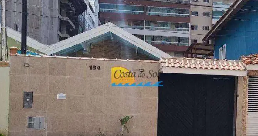 Casa com 3 dormitórios para alugar por R$ 8.000,00 - Vila Guilhermina - Praia Grande/SP