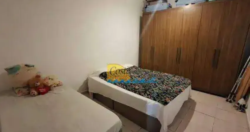 Casa com 2 dormitórios à venda, 1 m² por R$ 435.000,00 - Vila Guilhermina - Praia Grande/SP