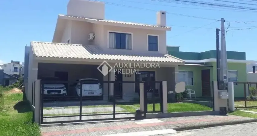 Casa com 3 quartos à venda na Pinguirito, 90, Ambrósio, Garopaba