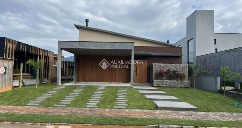 Casa em condomínio fechado com 4 quartos à venda na Delegado Frontino Martins, 4040, Areais da Palhocinha, Garopaba