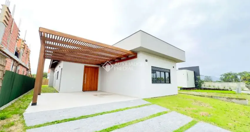 Casa em condomínio fechado com 3 quartos à venda na Clemente Bernardino Machado, 111, Grama, Garopaba