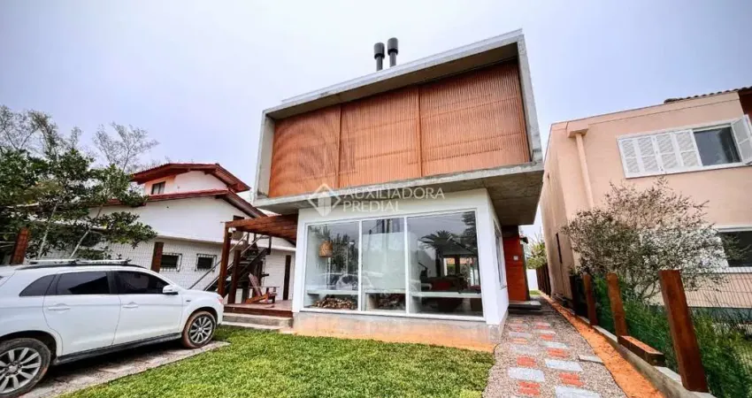 Casa com 3 quartos à venda na General Bento Gonçalves, 14, Praia da Barra, Garopaba