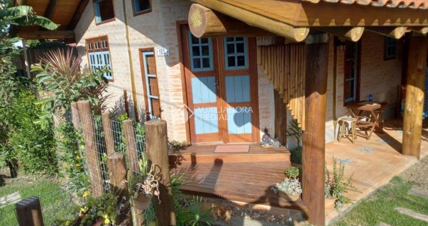 Casa com 1 quarto à venda na Estrada Geral, 183, Alto Arroio, Imbituba