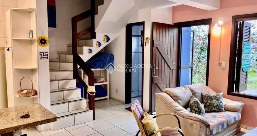 Casa com 3 quartos à venda na Giovani Luiz Piucco, 965, Ferraz, Garopaba