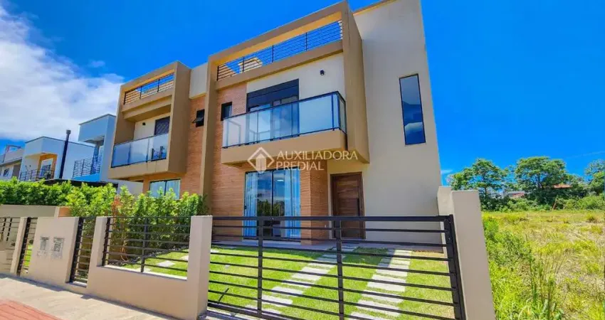 Casa com 2 quartos à venda na Maria Carolina De Abreu, 202, Ambrósio, Garopaba