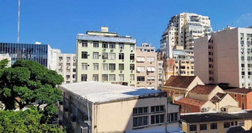 Apartamento com 1 dormitório para alugar, 56 m² por R$ 3.690,70/mês - Glória - Rio de Janeiro/RJ