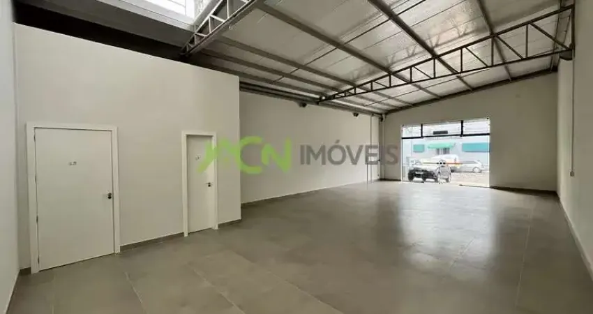 Loja Comercial com 120m² - Pavilhão, no centro de Estância Velha, com 2 banheiros