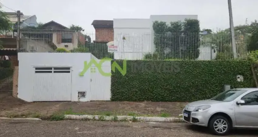 Casa térrea, 2 dormitórios (1 suíte), bairro Petrópolis, Novo Hamburgo