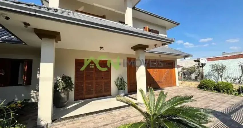 Casa com suíte, closet, terraço e lazer com piscina - 249,90m² privativos