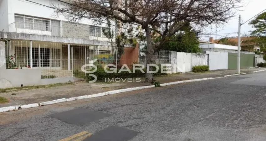 Casa comercial em Jardim Nova América