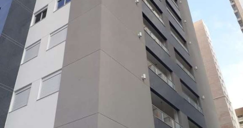 Apartamento em Condomínio Royal Park