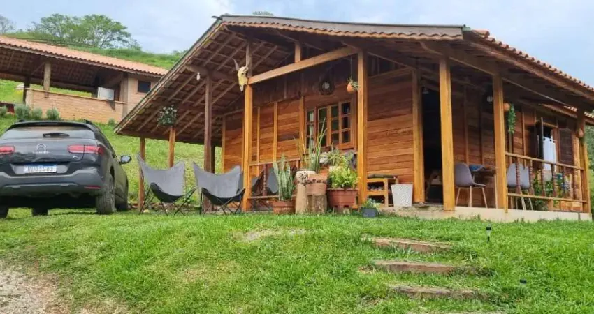 Chácara / sítio com 2 quartos à venda no Centro, Sapucaí-Mirim