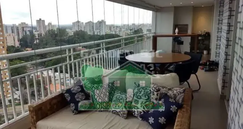 Apartamento em Jardim Esplanada