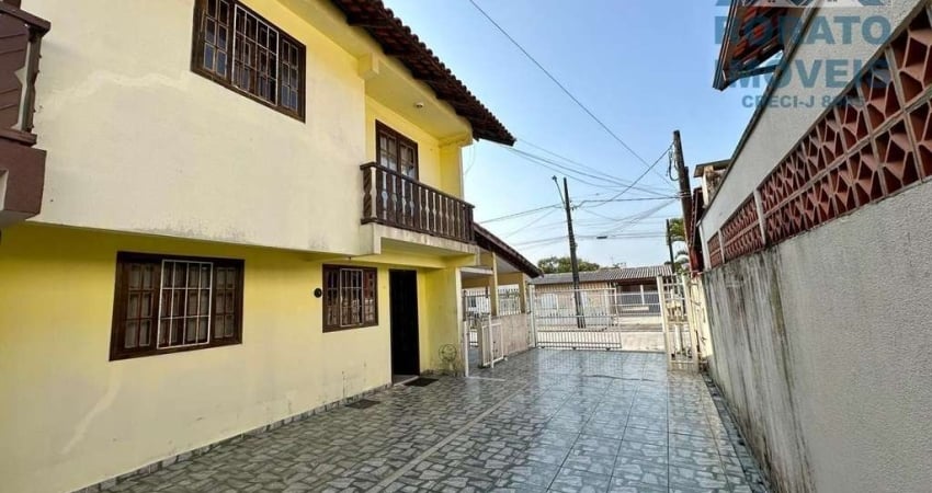 Sobrado em Caravelas com 3 Dormitórios  -  Matinhos