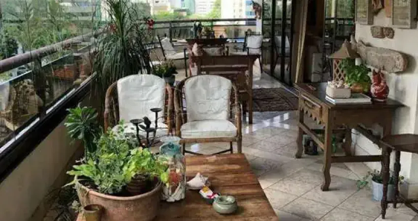 Venda de Apartamento - Padrão no bairro Meireles com 4 dormitórios com 5 garagens - área útil 340,00m2 em Fortaleza/CE.