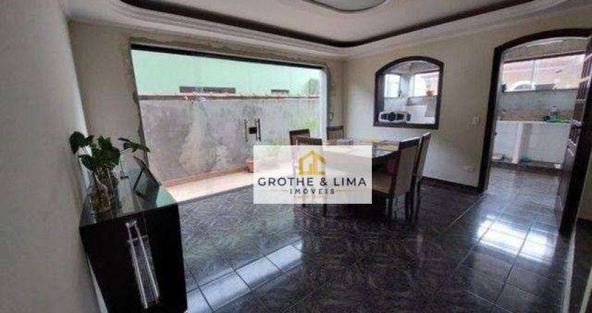 Excelente Sobrado com 4 dormitórios à venda, 403 m² - Urbanova - São José dos Campos/SP